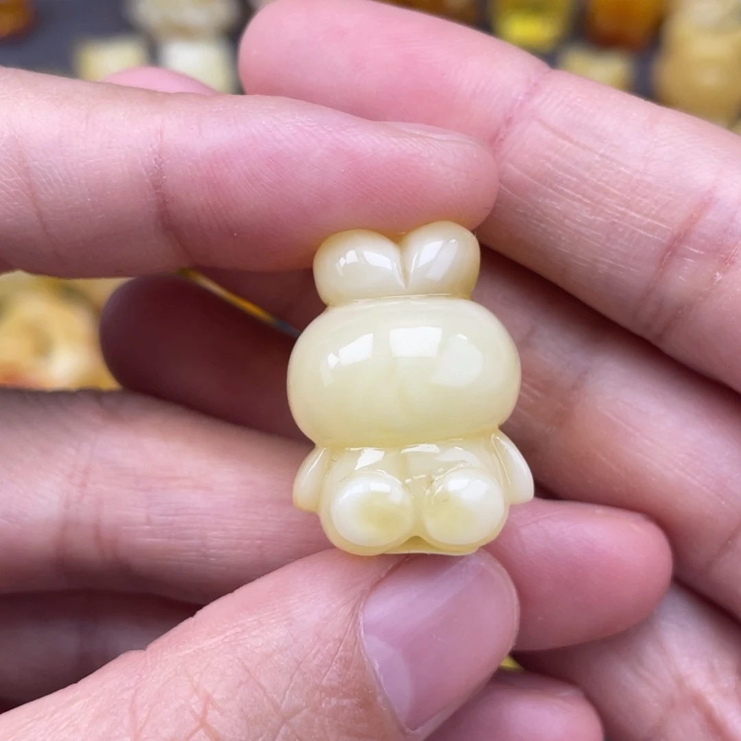 裸石琥珀未镶嵌蜜蜡