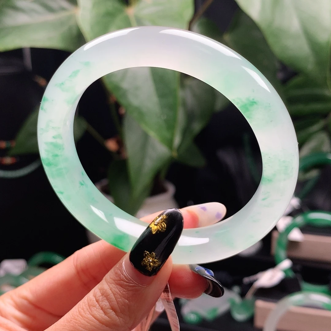 石英质玉未镶嵌手镯56