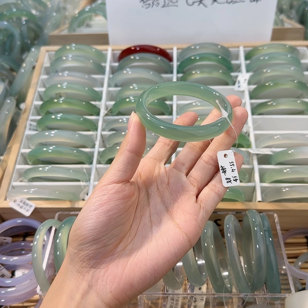 玛瑙/玉髓未镶嵌手镯圈口55.4