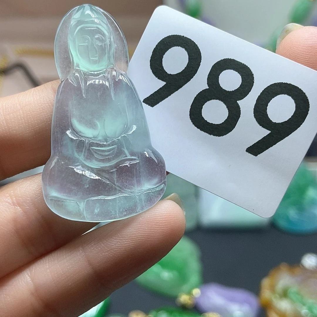 翡翠吊坠(赠链)未镶嵌