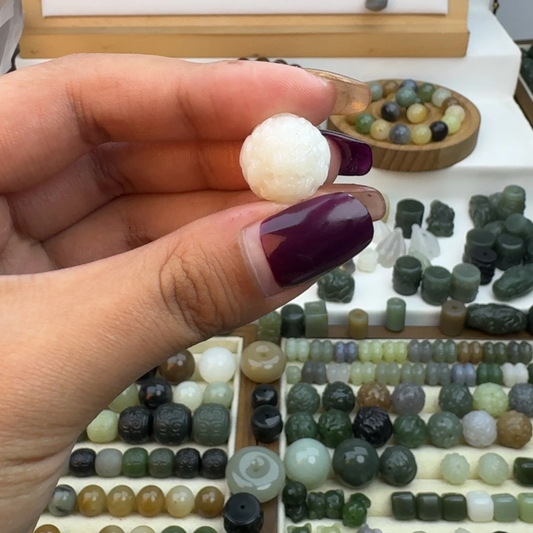 ****和田玉未镶嵌珠宝半成品和田玉白玉貔貅16