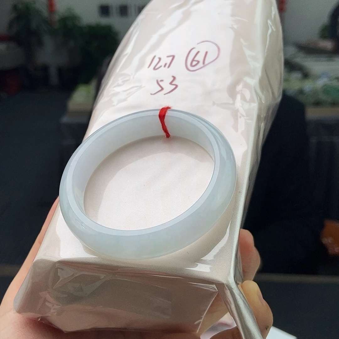 翡翠未镶嵌手镯颜色多样性发拍一发一