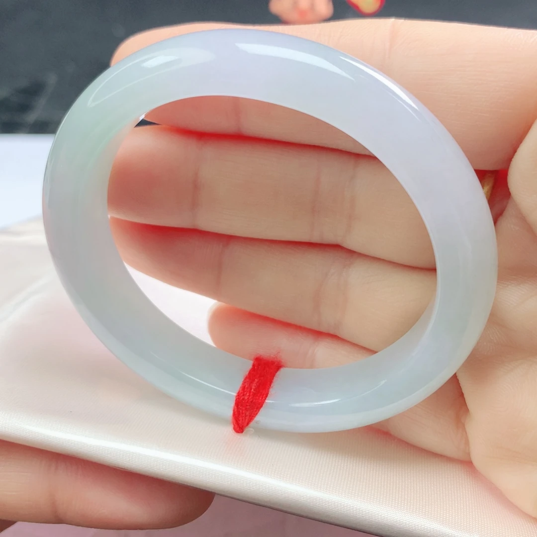 翡翠未镶嵌手镯正