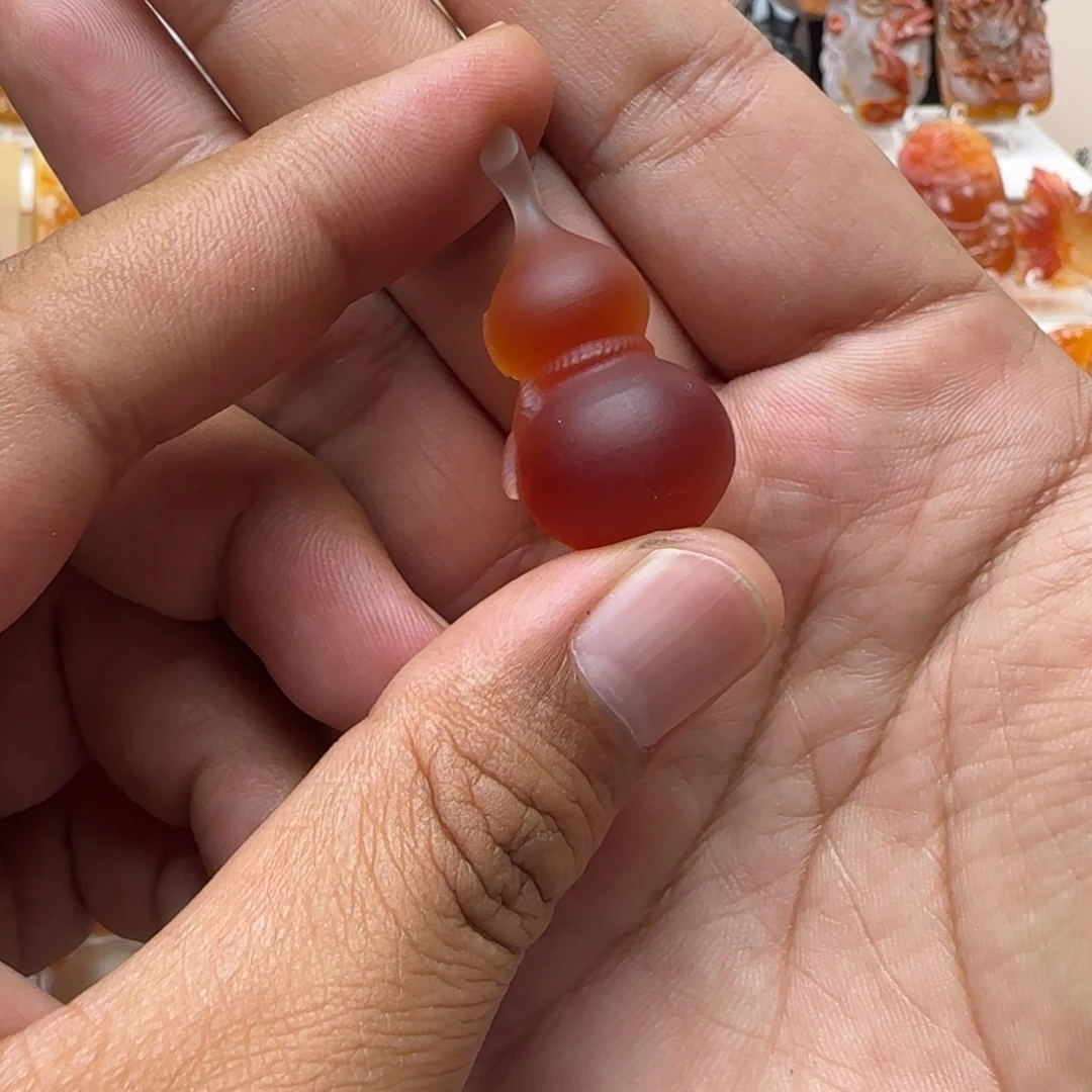 和***鑫玛瑙/玉髓未镶嵌颈饰