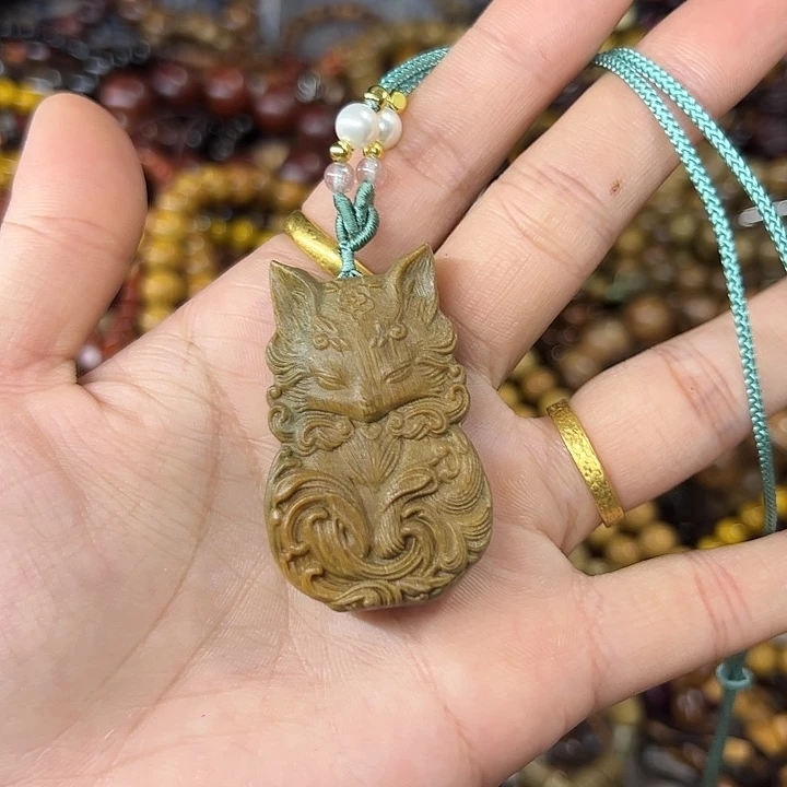 维腊木（绿檀）无事牌