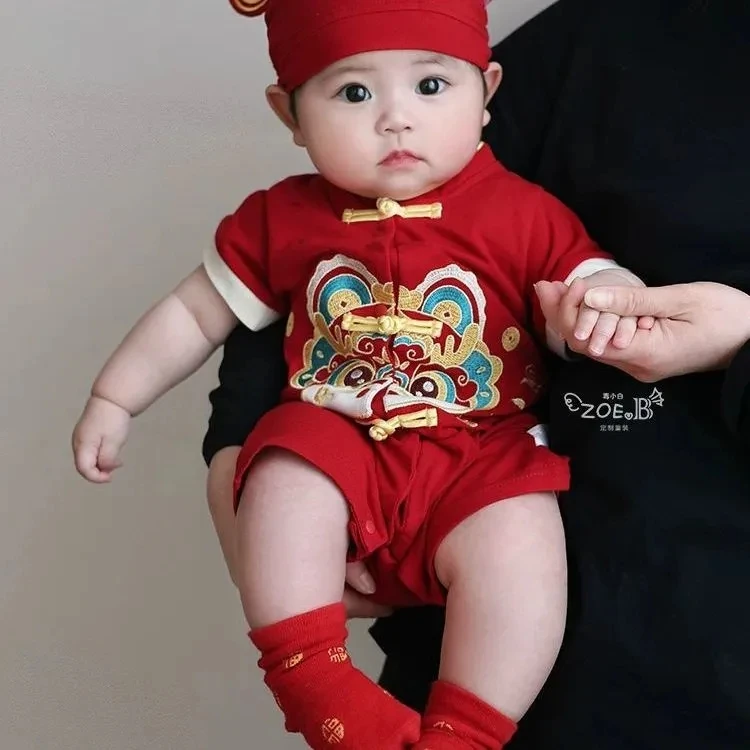 2025年新款夏装婴儿服小月龄宝宝满月百日礼服哈衣夏季薄款连体衣