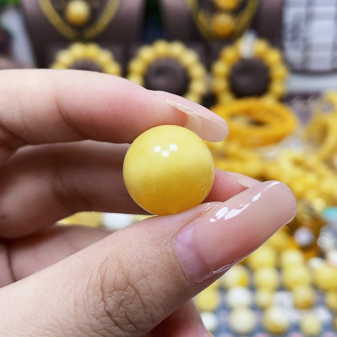 未镶嵌琥珀珠宝奇石17.7mm满蜡.福利款.瑕