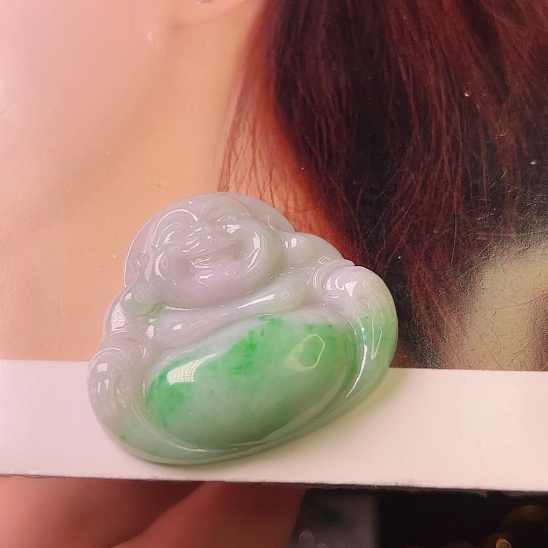 翡翠未镶嵌颈饰笑口常开