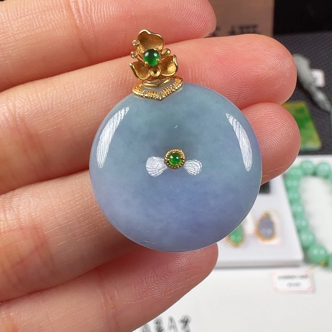 翡翠18K金镶嵌颈饰