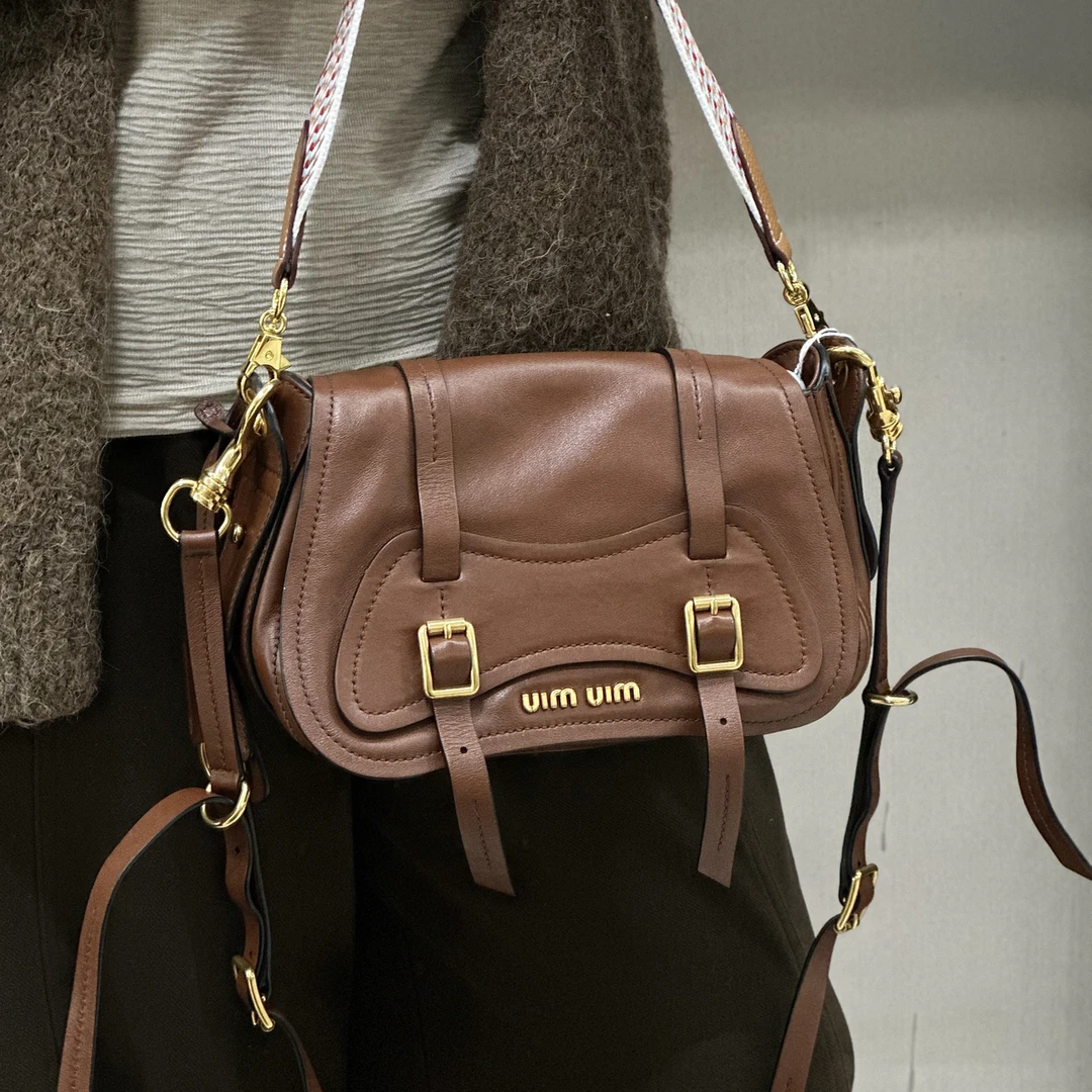 95新 MIU MIU/缪缪 美拉德巧克力色斜挎包双肩带
