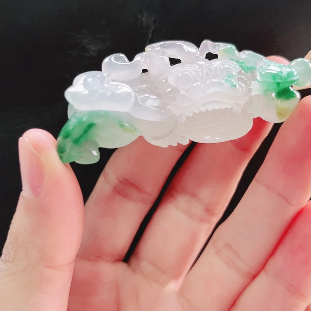 石英质玉未镶嵌吊坠(不含链)霸王貔貅