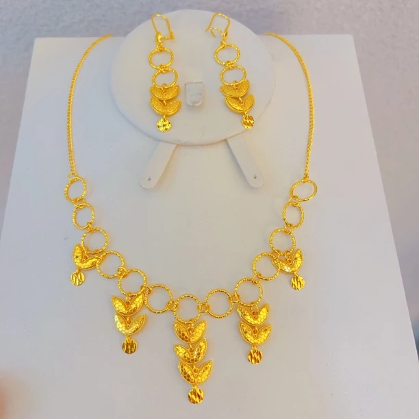 铜合金项链 275时尚新款休闲百搭项链耳环两件套金色不掉色女款