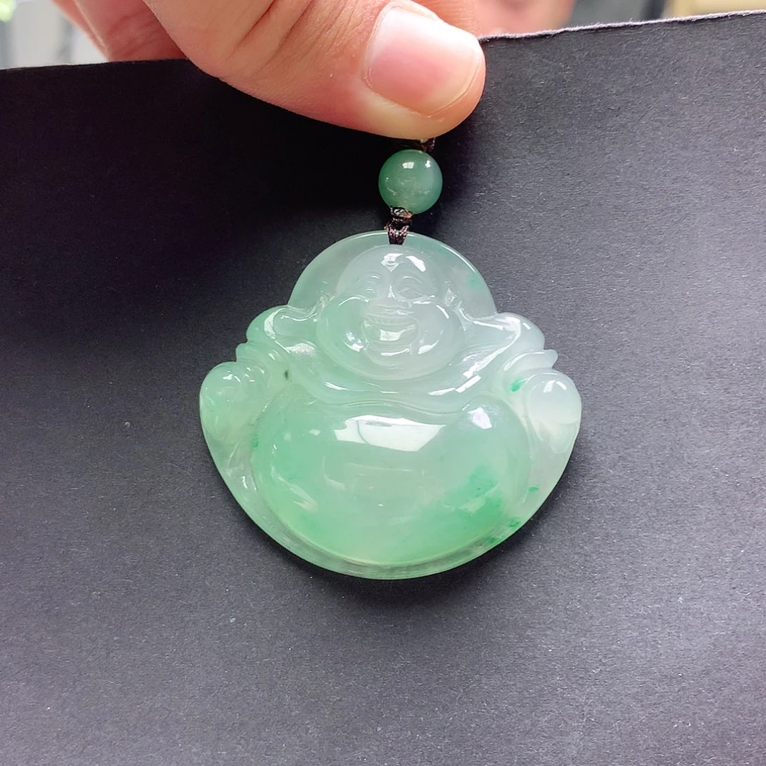 石英质玉未镶嵌颈饰