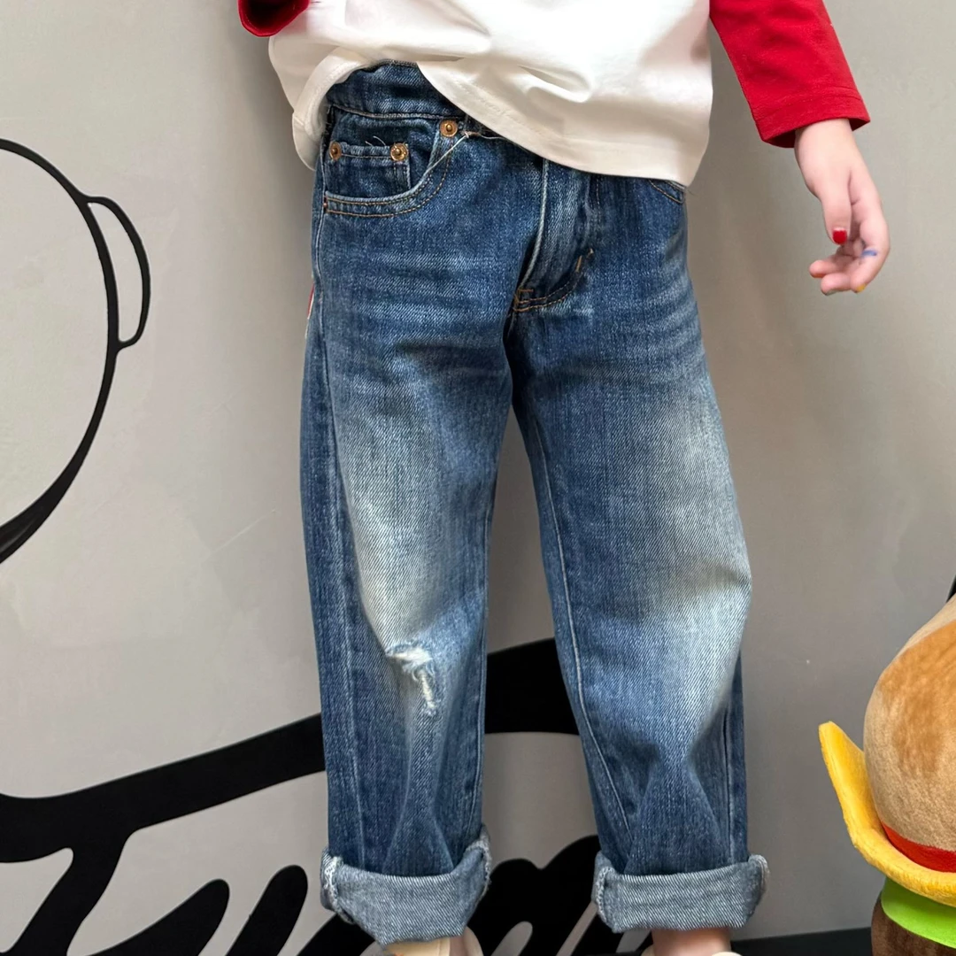 （清仓）春季新款定制系列轻奢后屁股红色刺绣潮童春季软牛仔裤