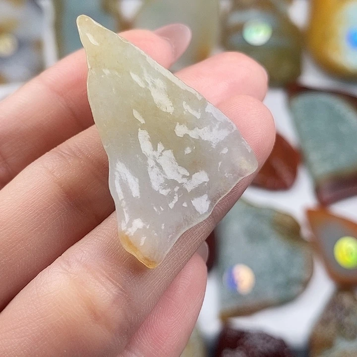 颈饰未镶嵌翡翠天然