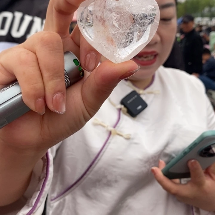 未镶嵌珠宝半成品水晶白水晶爱心一个