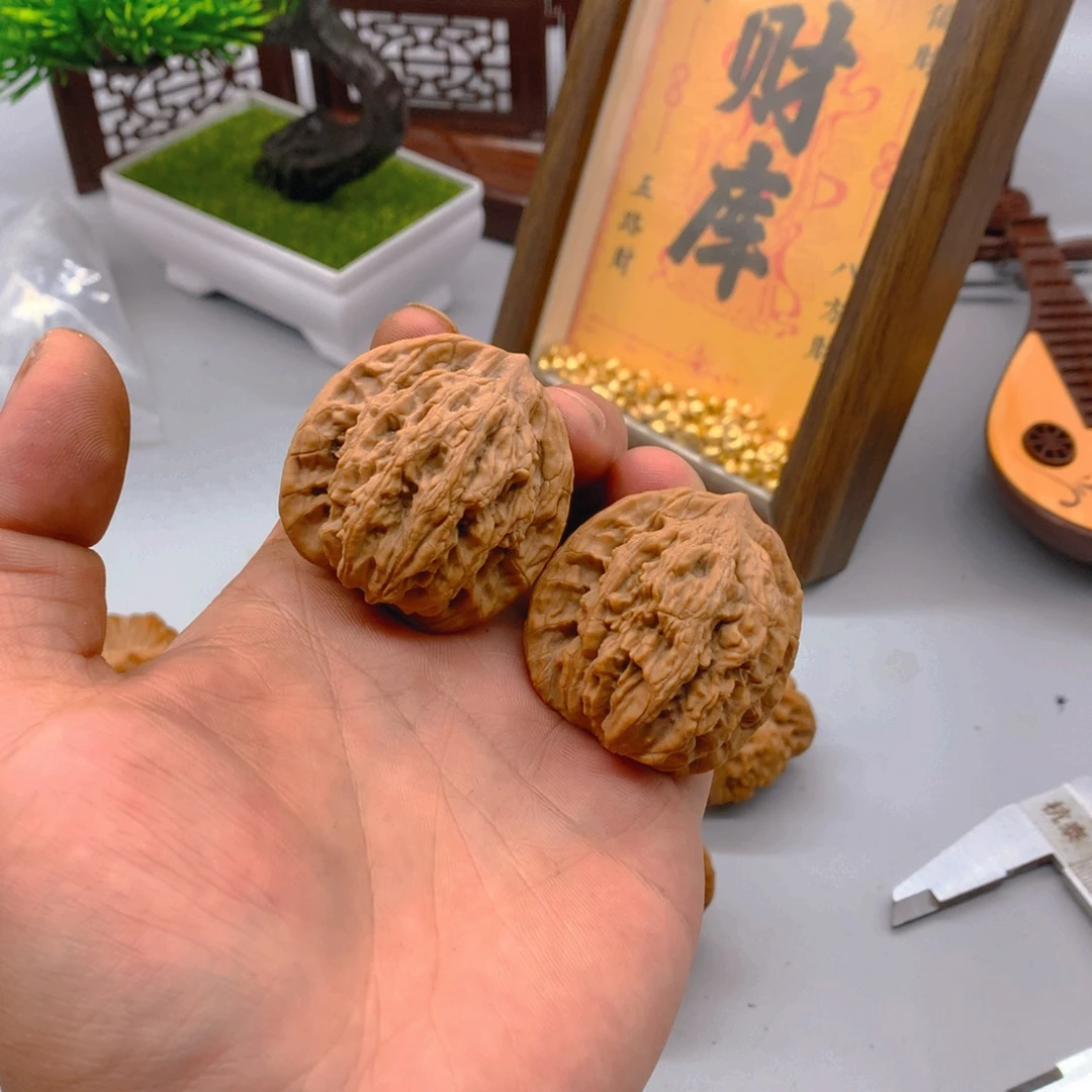 文玩核桃麦穗虎头40➕