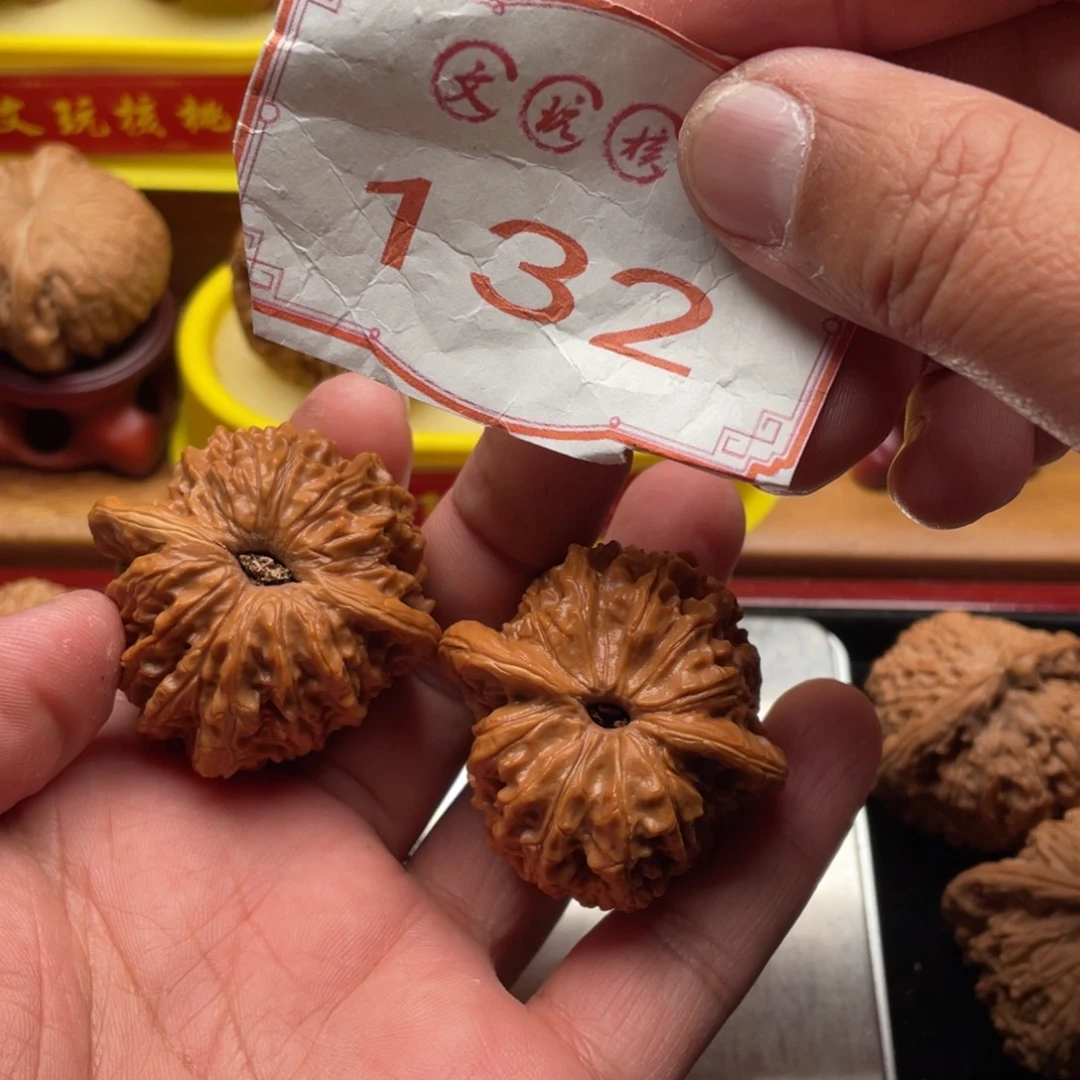 吊坠文玩核桃血麒麟