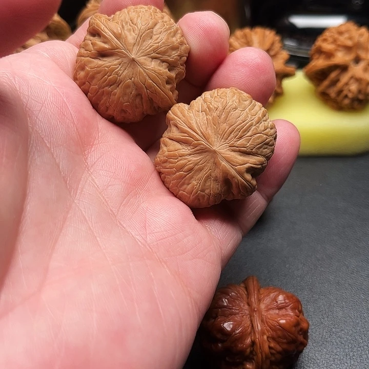 文玩核桃吊坠35全品铁锤