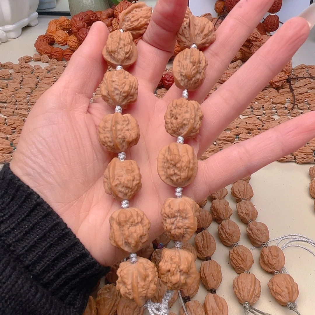 彩***糖吊坠文玩核桃蛤蟆