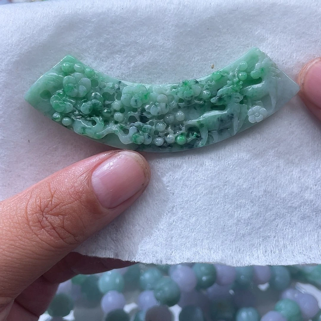 翡翠未镶嵌颈饰翡玉缘翡翠