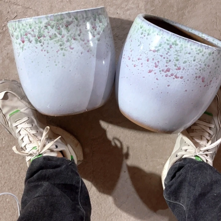 紫砂花盆口径20高度20两只正品