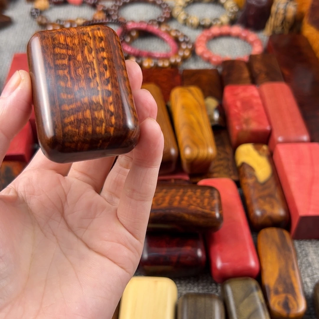 小****蛇纹木手把件大号111111