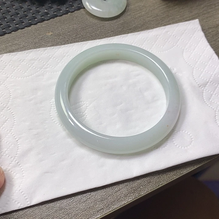 翡翠未镶嵌颈饰53.8圈