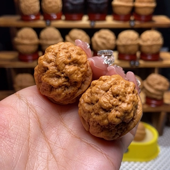 文玩核桃吊坠36尺血舍利5