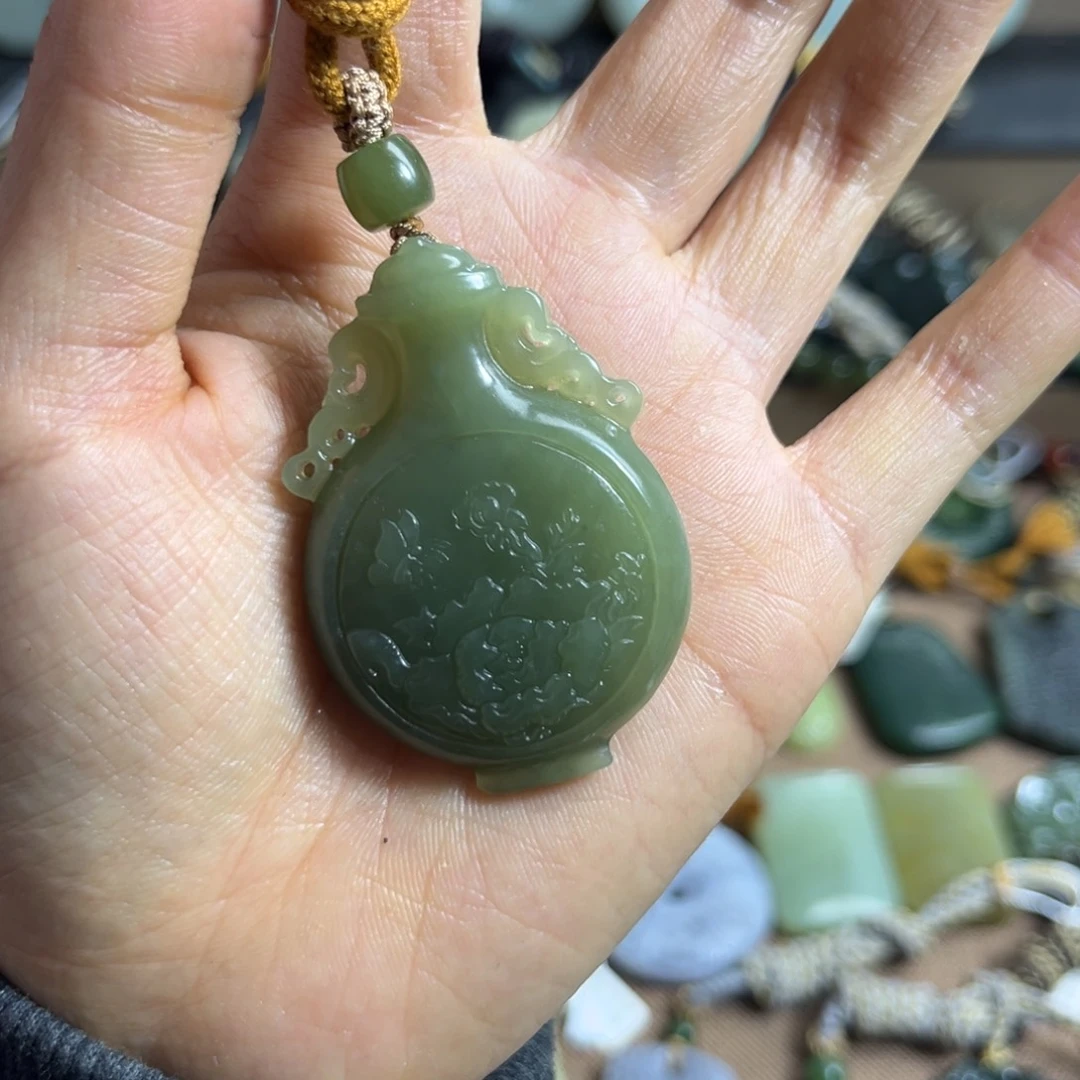 和田玉（糖玉）未镶嵌颈饰