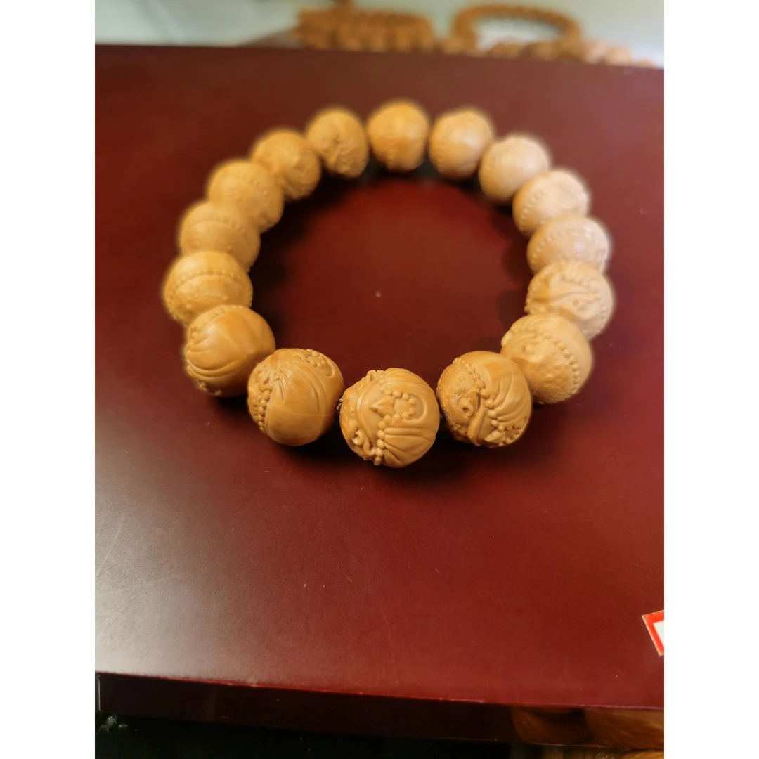 蝉宗1.5左右猴头核桃雕刻手串