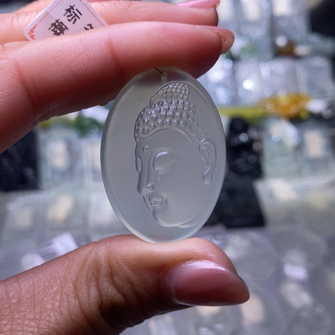 蛇纹石玉颈饰未镶嵌，