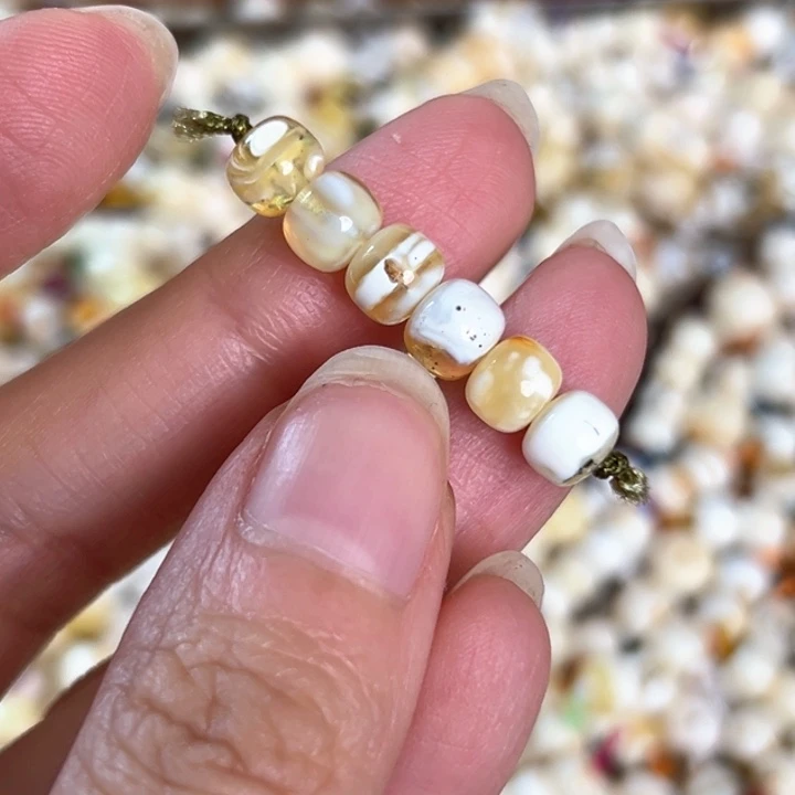 未镶嵌蜜蜡裸石6.5mm一组