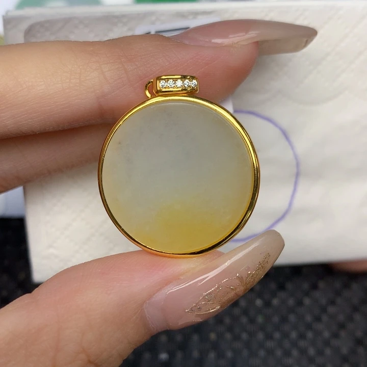 颈饰未镶嵌翡翠缅甸翡翠
