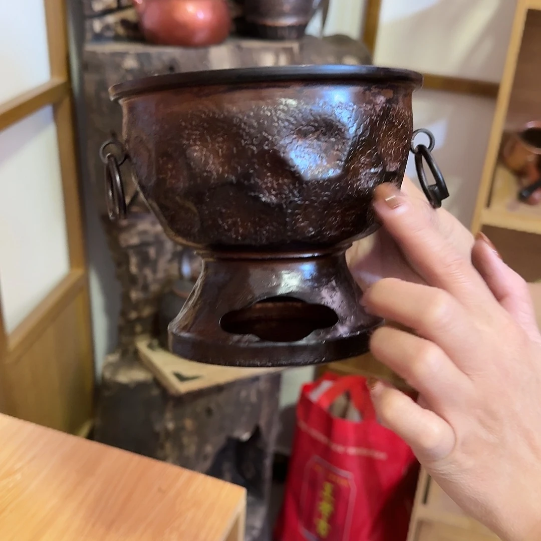 紫铜摆件一个炉子