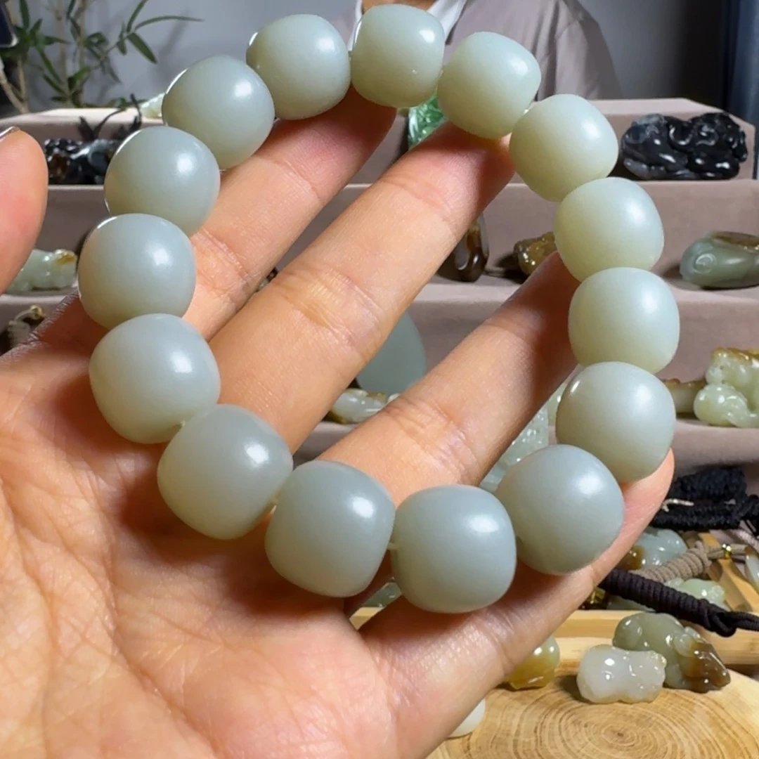 和田玉（糖玉）未镶嵌颈饰