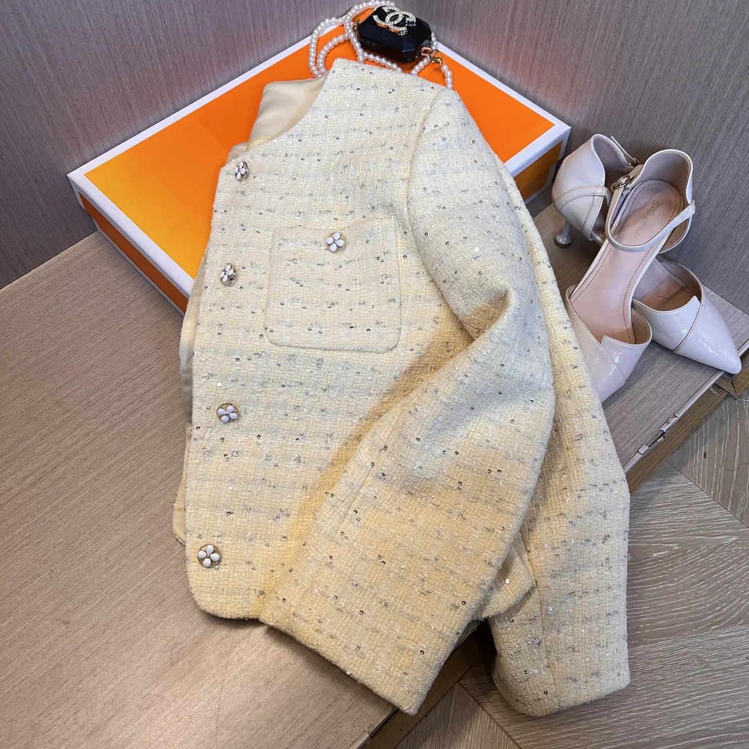 2025春季新款小香风短外套女柠檬黄百搭时尚设计款