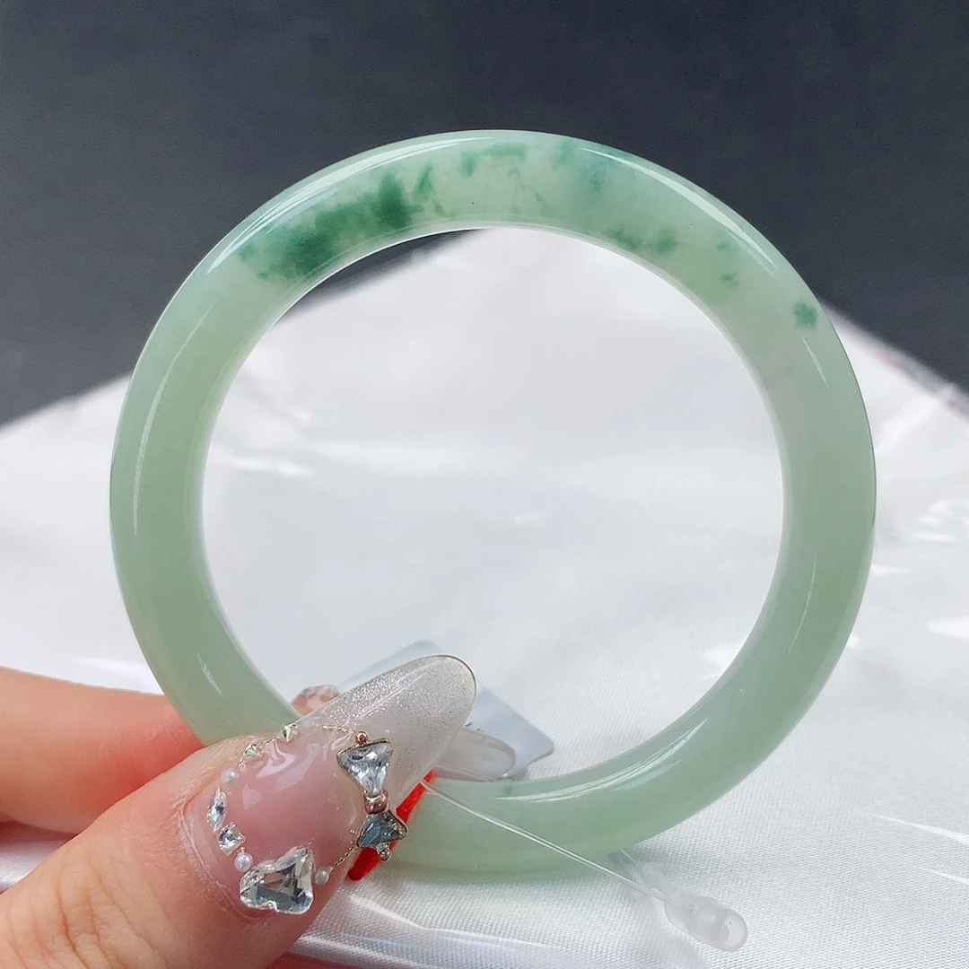 翡翠手镯未镶嵌0090圆51.6