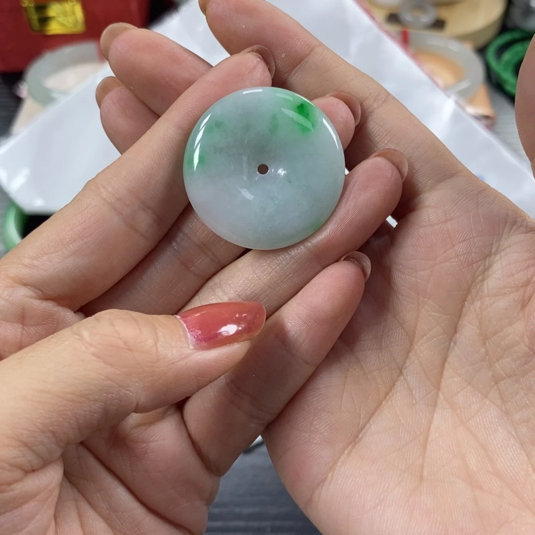 翡翠颈饰未镶嵌喜**镜天然翡翠