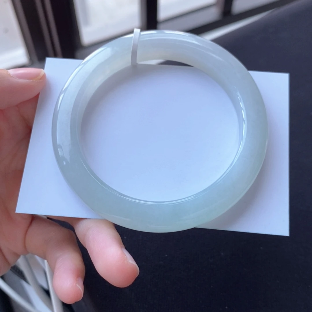 翡翠未镶嵌手镯55.6正圈晴绿