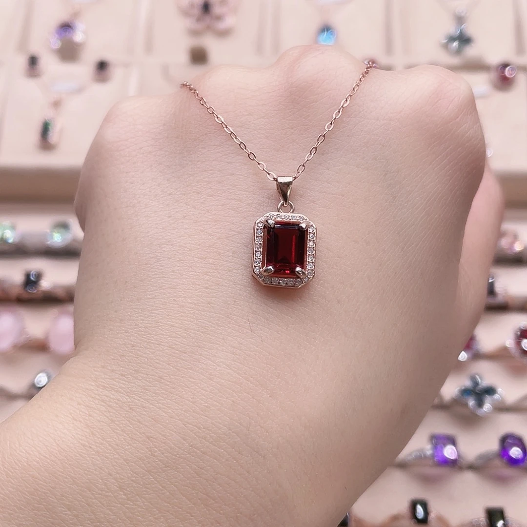 银S925镶嵌颈饰石榴石项链