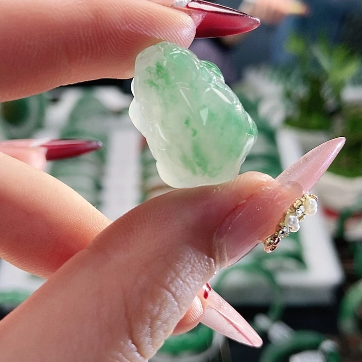 石英质玉吊坠(不含链)未镶嵌天然A货非洲翠挂件