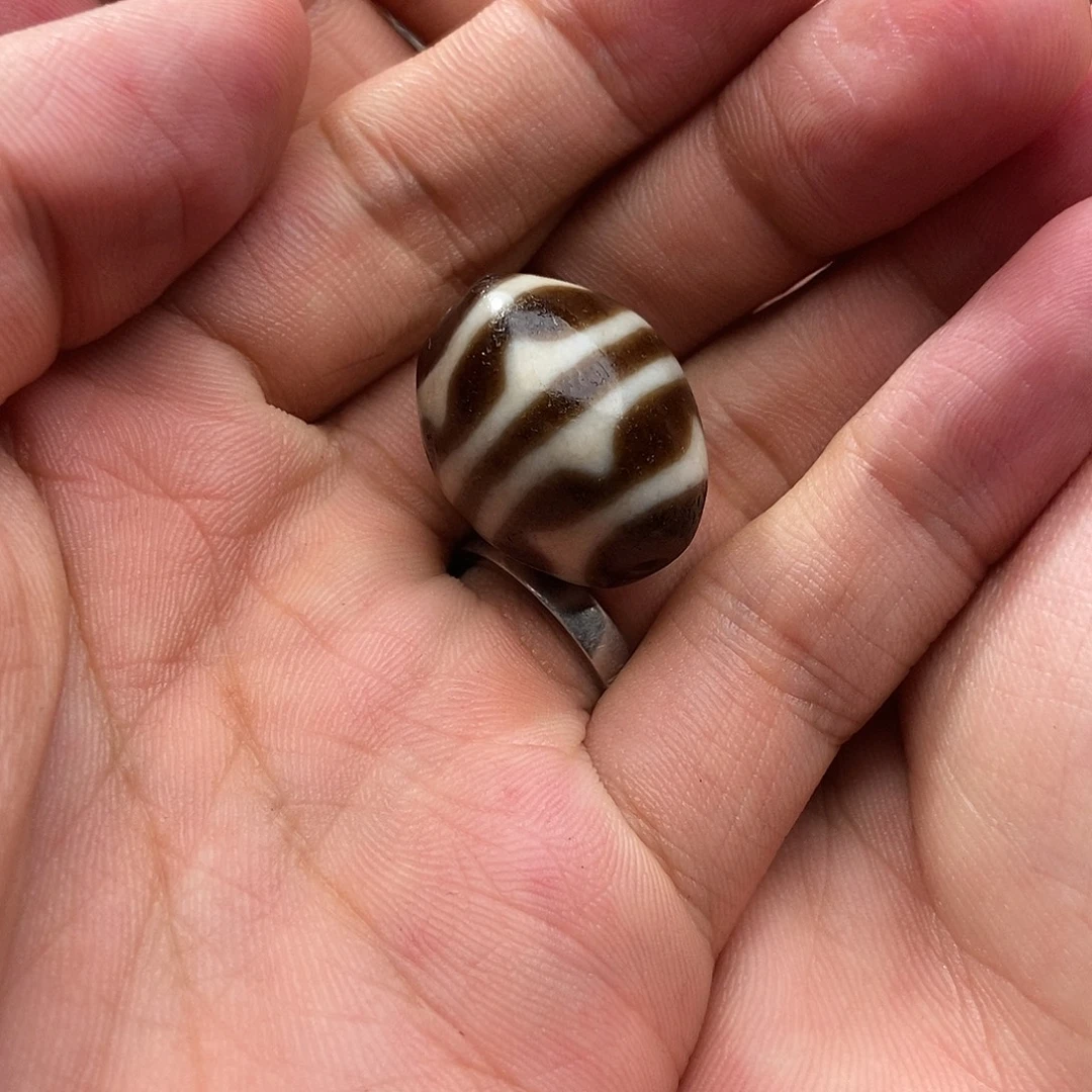 本***塔玛瑙/玉髓颈饰合金