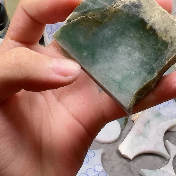 翡翠未镶嵌颈饰纯天然缅甸翡翠