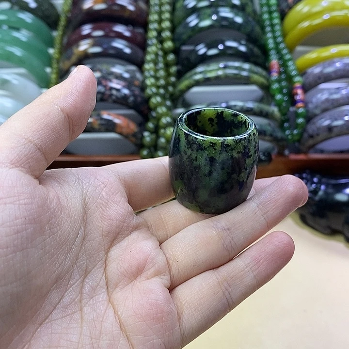 未镶嵌蛇纹石玉扳指