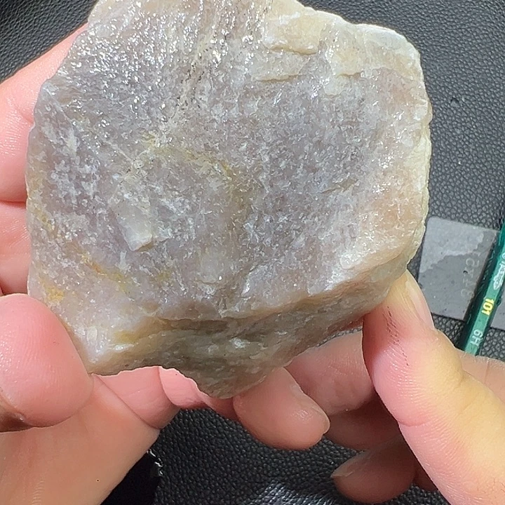 和田玉（糖玉）未镶嵌手镯