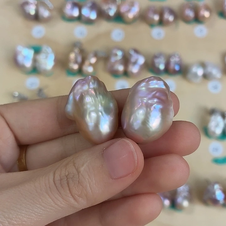 么***哒未镶嵌淡水珍珠耳饰