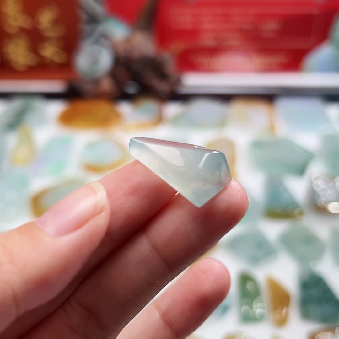 未镶嵌定制翡翠翡翠