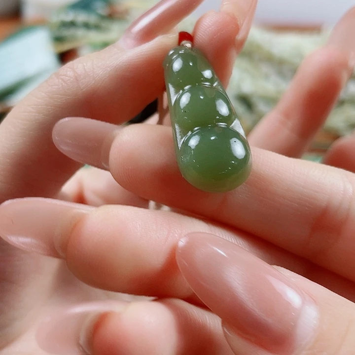 未镶嵌和田玉挂件