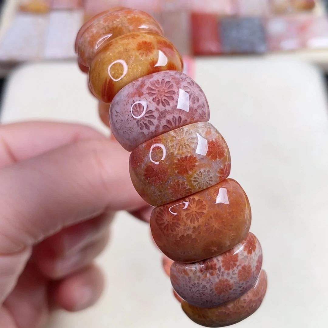 【闪购商品】未镶嵌吊坠(赠链)硅化玉